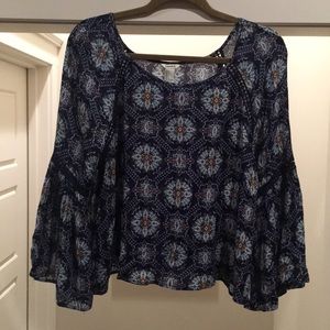Forever 21 Flowy Top Size Large